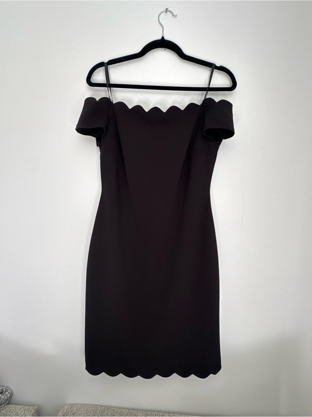 Premier Amour Black Scalloped Off Shoulder Bodycon Dress Size 8